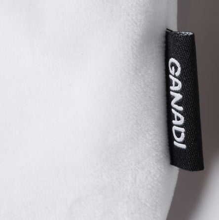SPAO GANADI POUCH 毛絨索繩袋