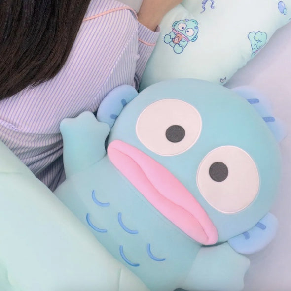 韓國限定 SANRIO HANGYODON HUG ME CUSHION 水怪 醜魚 抱抱咕臣