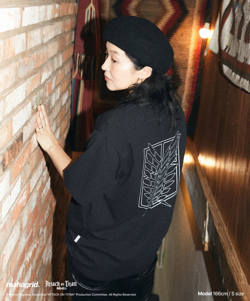 mahagrid 進擊的巨人聯名 SURVEY CORP BASIC TEE_BLACK WHITE